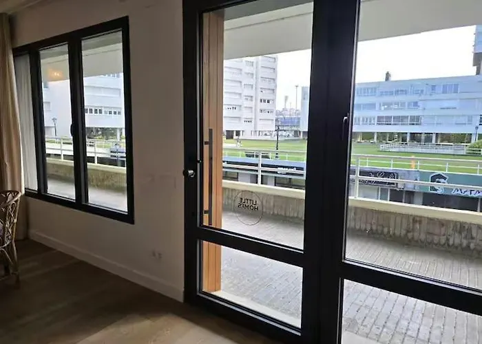 Ξενοδοχείο με διαμερίσματα Playa Sardinero - Little Homes 1-2-3-5 *